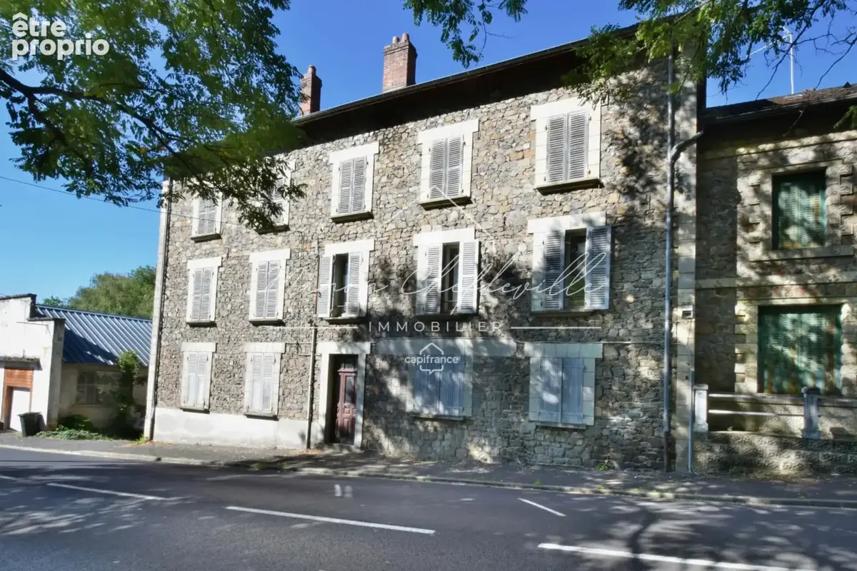 Appartement à LANOBRE