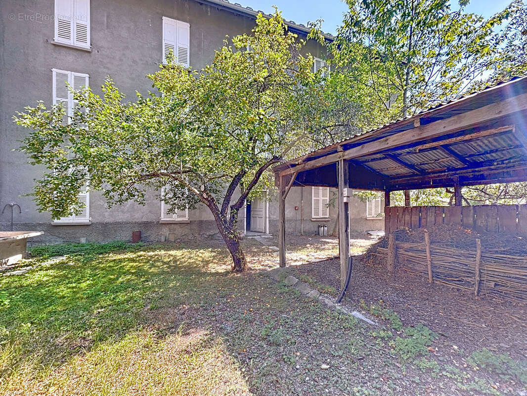 Appartement à LA CONDAMINE-CHATELARD