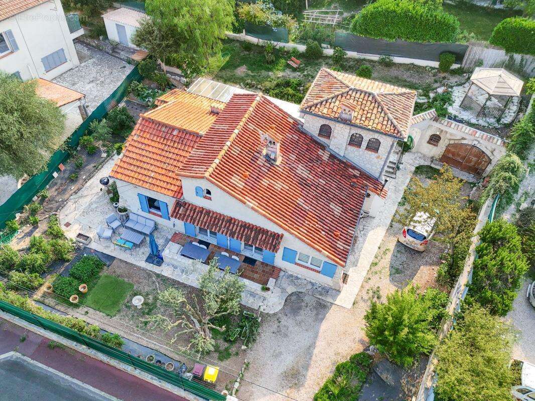 Maison à CAGNES-SUR-MER