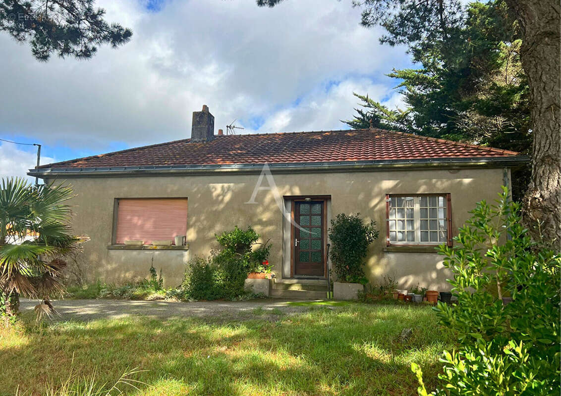 Maison à SAINT-URBAIN