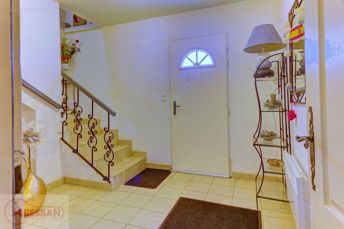 Maison 180 m² à Branoux-Les-Taillades  - photo 17