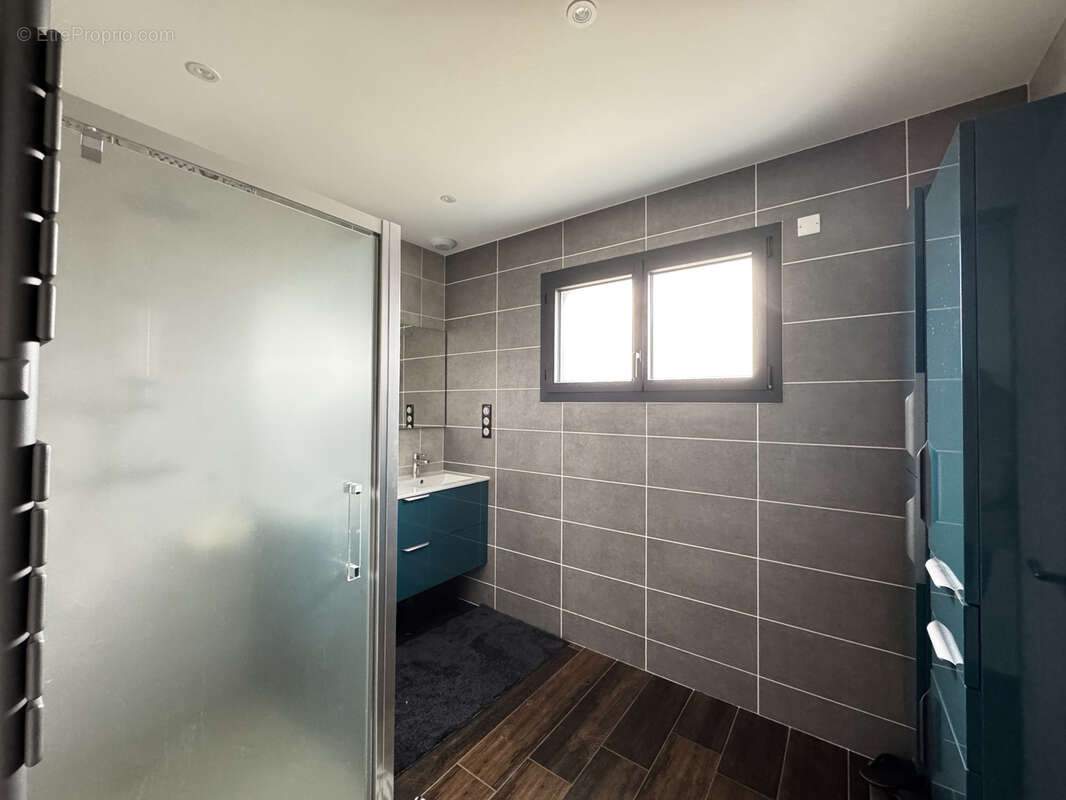 Maison à BELLEVUE-LA-MONTAGNE