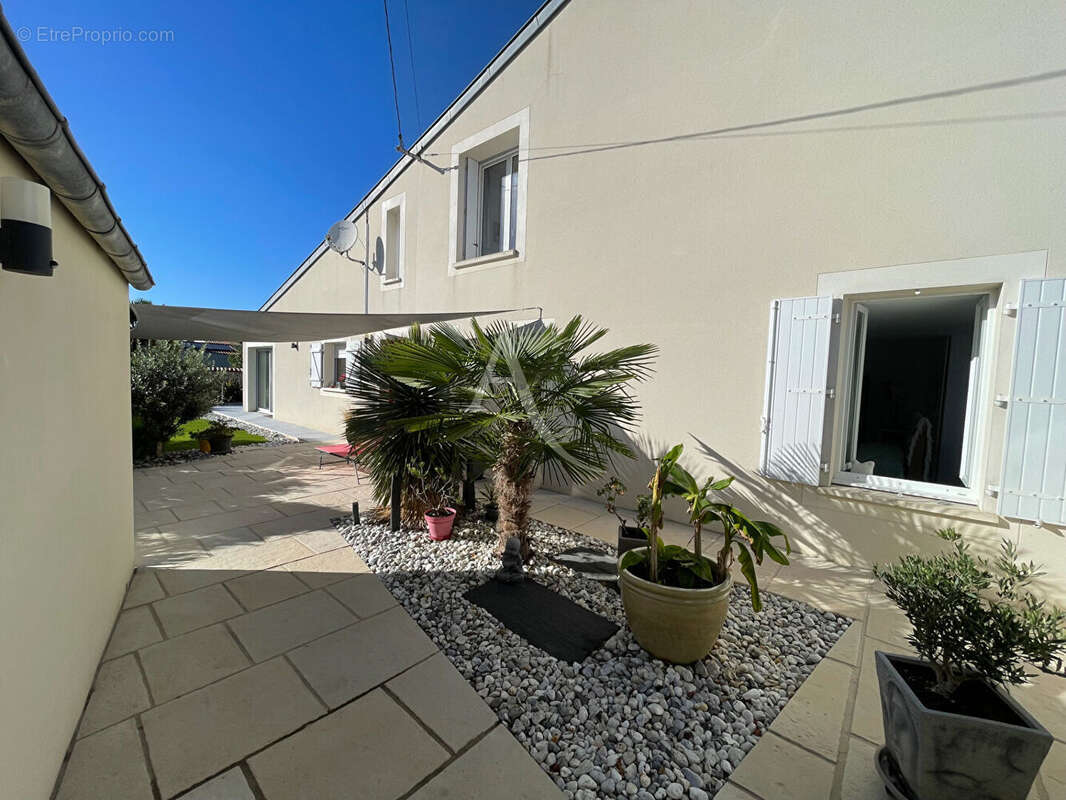 Maison à VERGEROUX