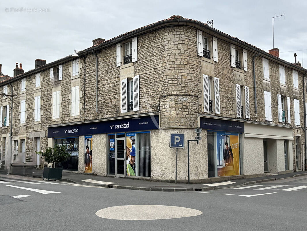 Appartement à FONTENAY-LE-COMTE