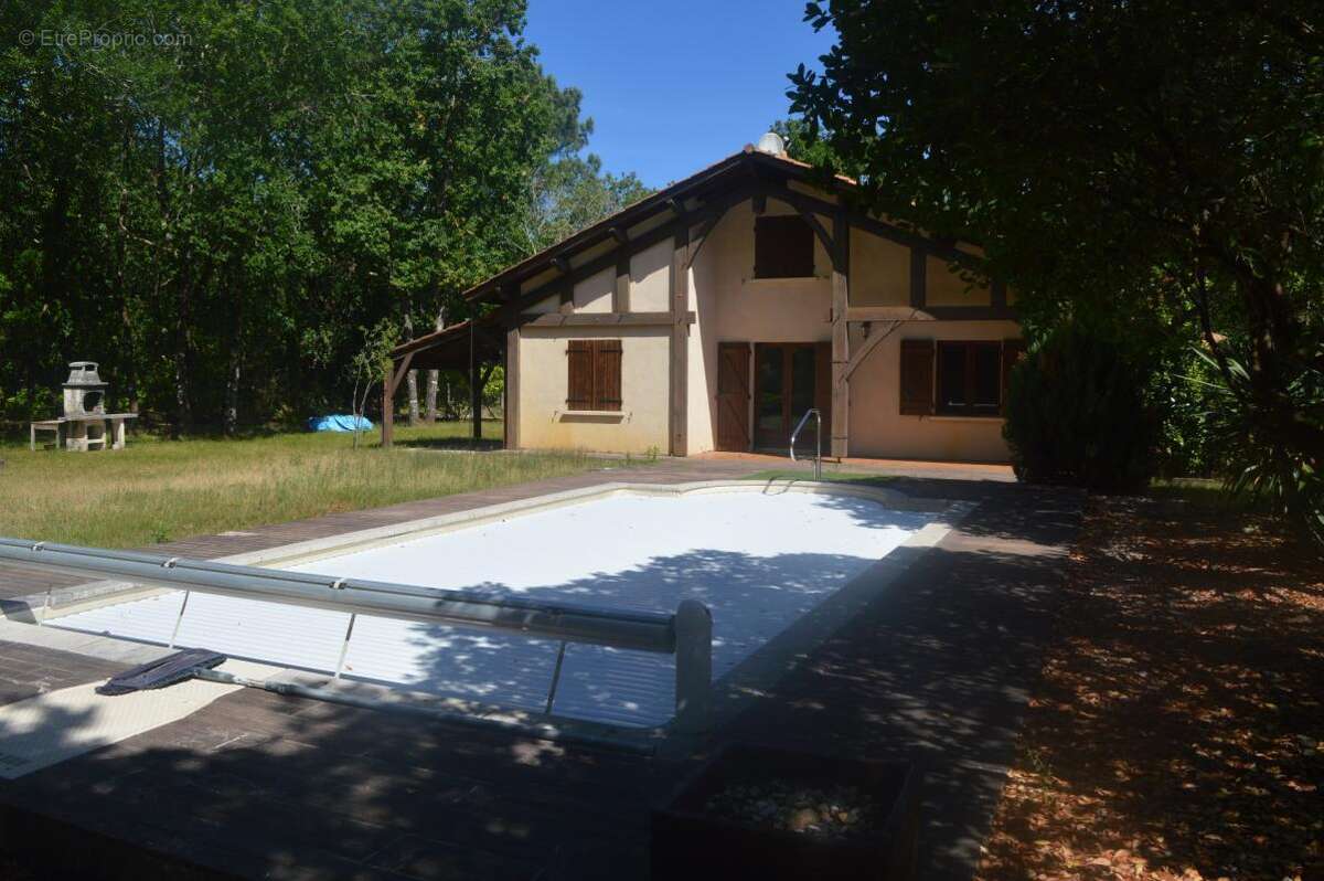 Maison à vendre 5 pièces - 123 M2  au Teich (33) - photo 2