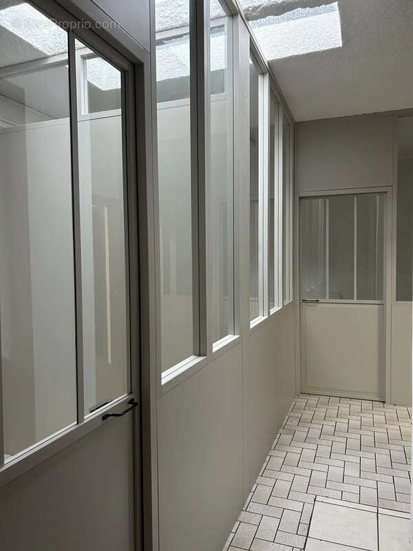 Immeuble a amenager - photo 4
