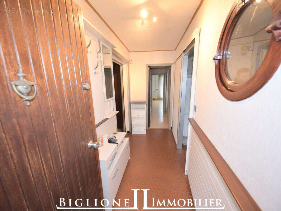 Appartement à COUBRON