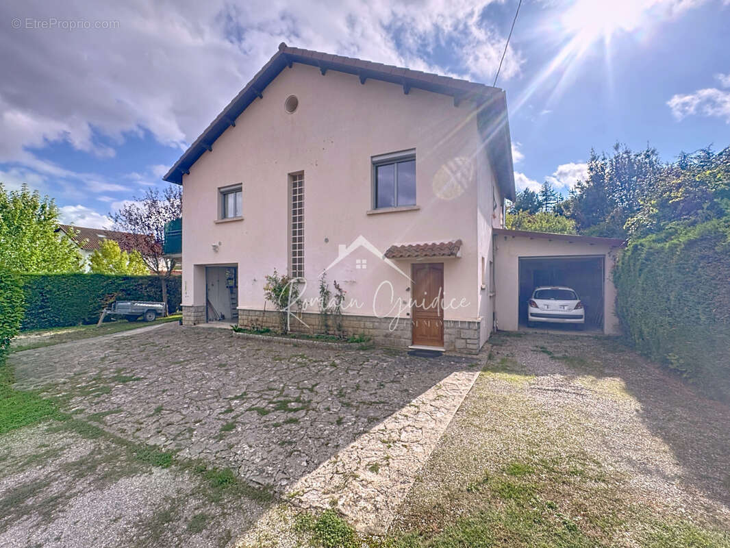 Maison type 5 113 m2 sur terrain de 1529 m2 - photo 2