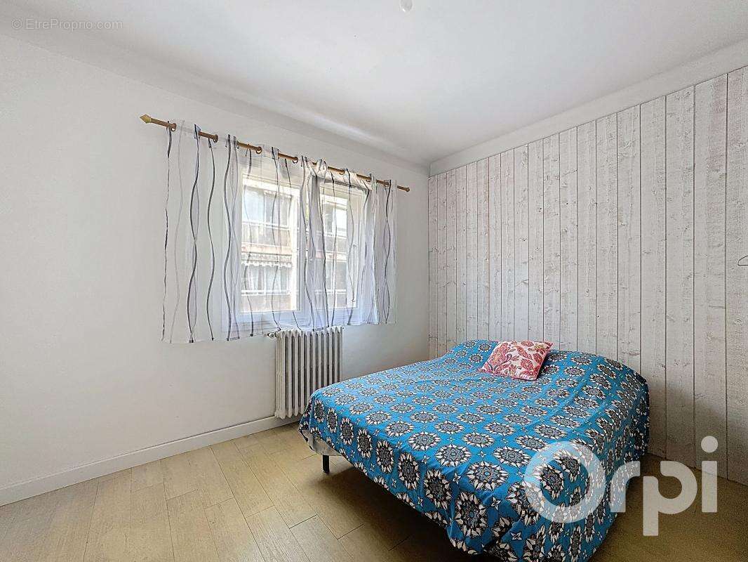 Maison individuelle 6 pièces 169 m² (2 appartements) - Jardin - Terrasse - Parking - - photo 15
