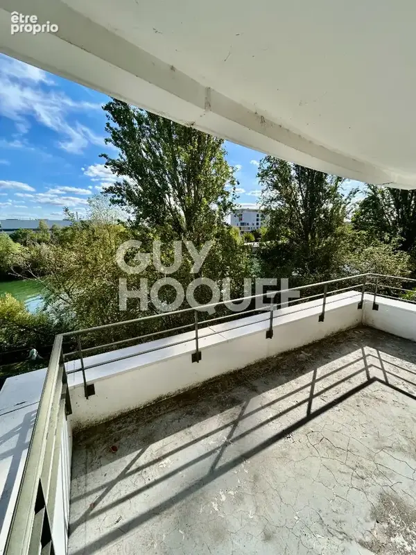 Appartement à NEUILLY-PLAISANCE