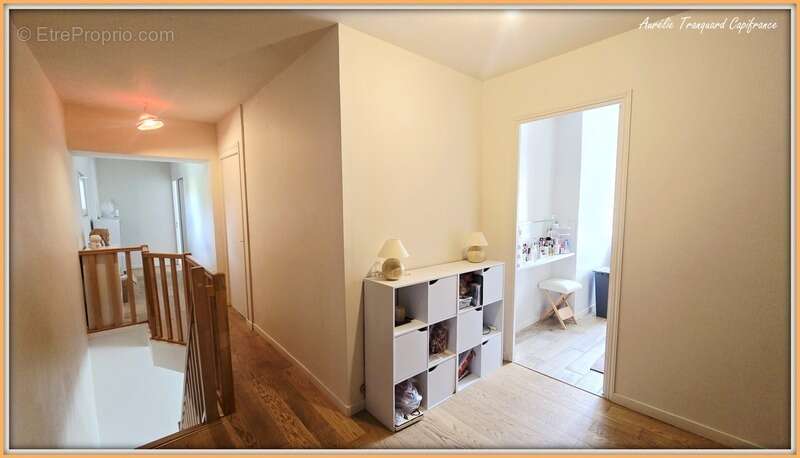 Maison FAMILIALE à vendre 8 pièces (226m²) à SAINT PIERRE DE JUILLERS (17) sur plus d'1 hectare de terrain avec HANGAR et DEPEND - photo 16