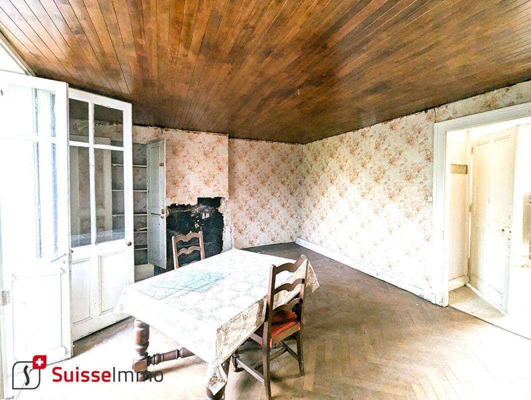 Maison à BAUME-LES-DAMES