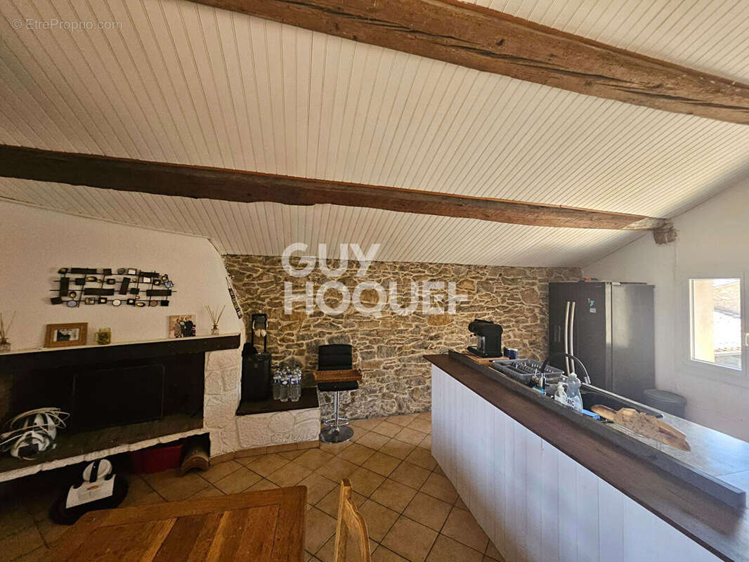 Immeuble de rapport au coeur d'Olonzac ? Fort potentiel d'investissement - photo 4
