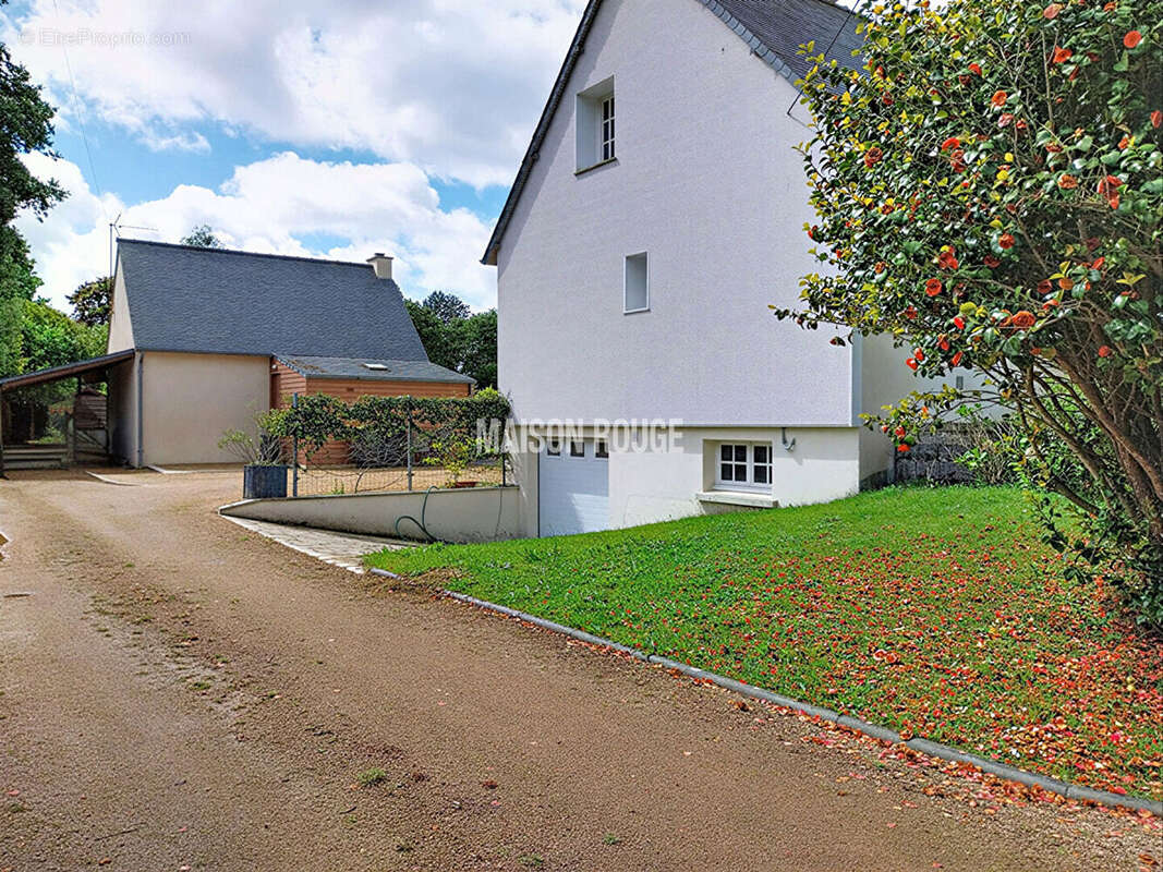 Maison à vendre à Plouha , 4 chambres, proche plage avec gîte indépendant, jardin et potentiel locatif - photo 2