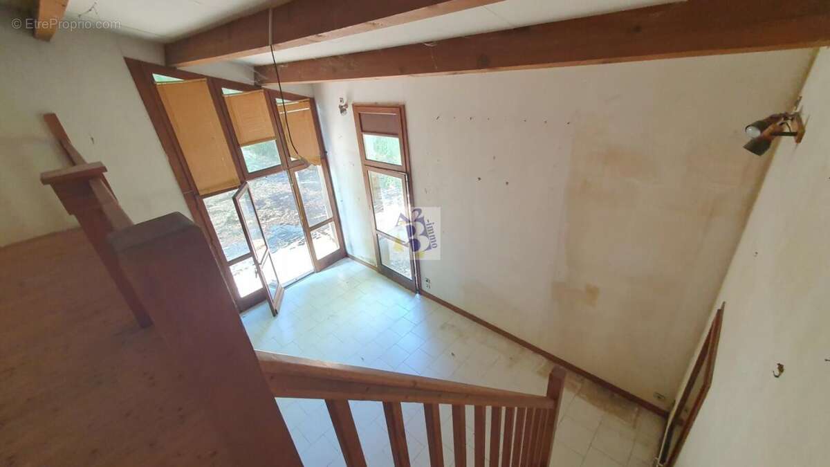 ANGOULEME, Quartier Victor Hugo villa, 3 chambres, garage, parc arboré - photo 12