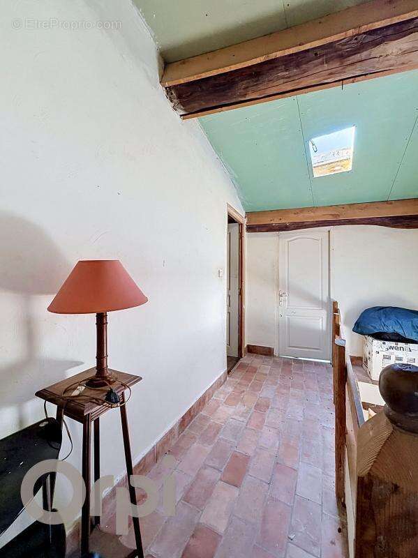 Maison à LE MUY