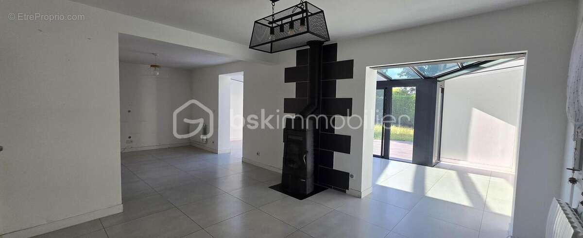 Maison à OZOIR-LA-FERRIERE