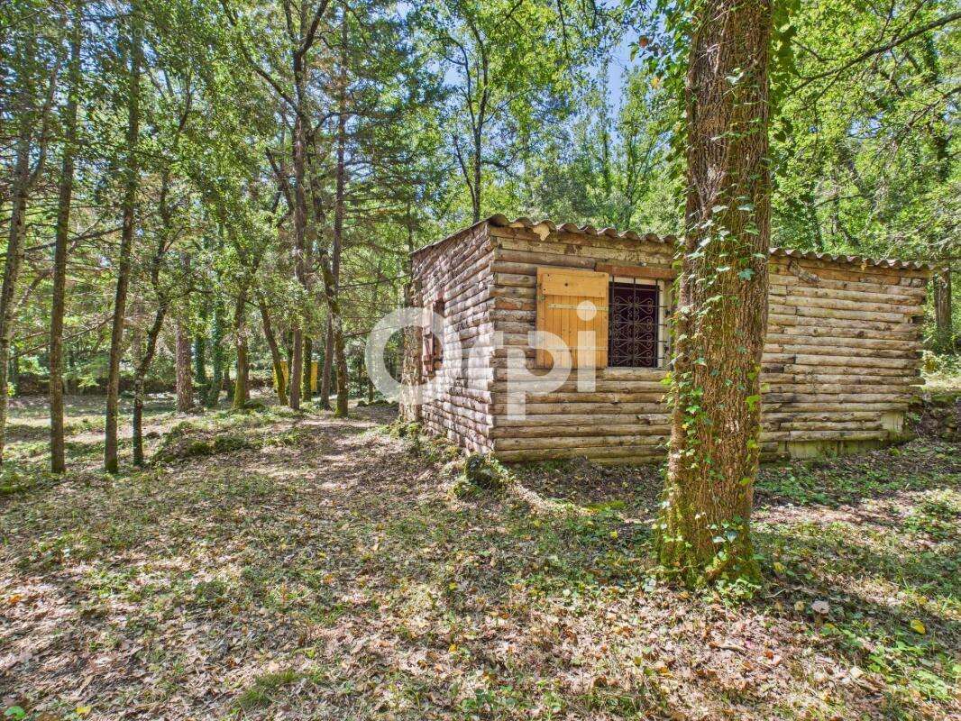 Terrain à MONTAUROUX