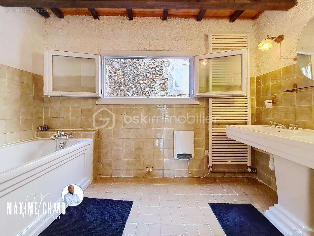 Maison de village avec garage et exterieurs à Peret - photo 12
