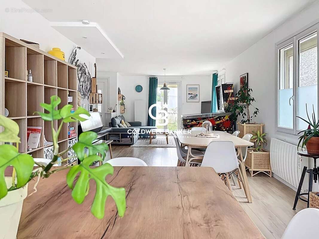 Maison à SAINT-XANDRE