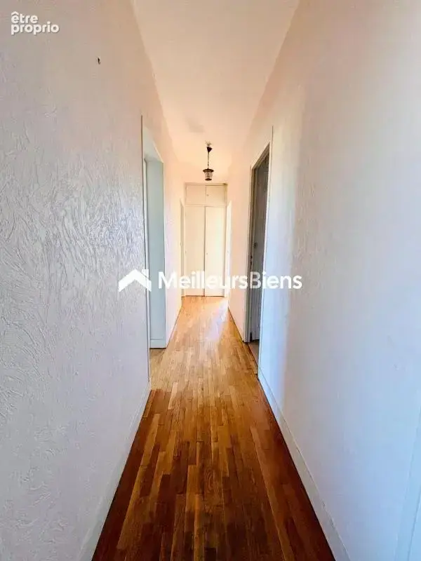 Appartement T4 lumineux avec 3 chambres à GIEN - photo 15