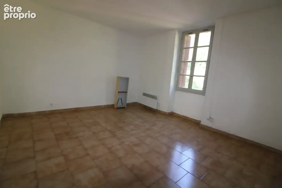 IMMEUBLE d'un total de 525 m2. - photo 18