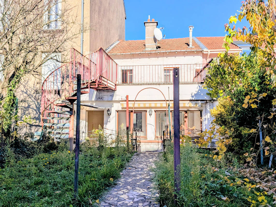 Maison à JARVILLE-LA-MALGRANGE