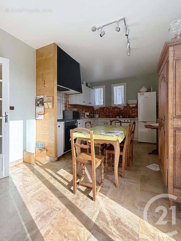 Maison 188 m² à Epinal  - photo 4