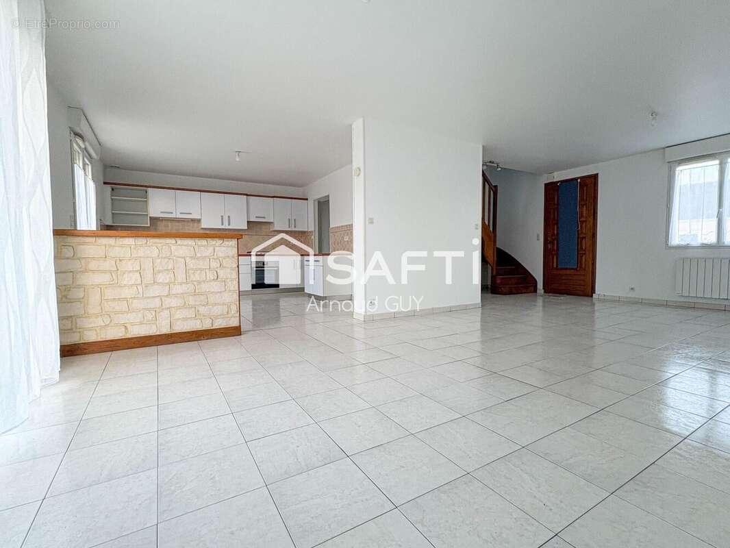 Maison 160 m² à Monhoudou  - photo 2
