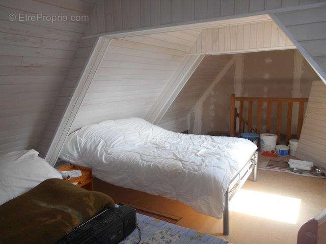 Charmante petite maison en pierres d'environ 34 m2 sur 146 m2 de terrain - photo 8