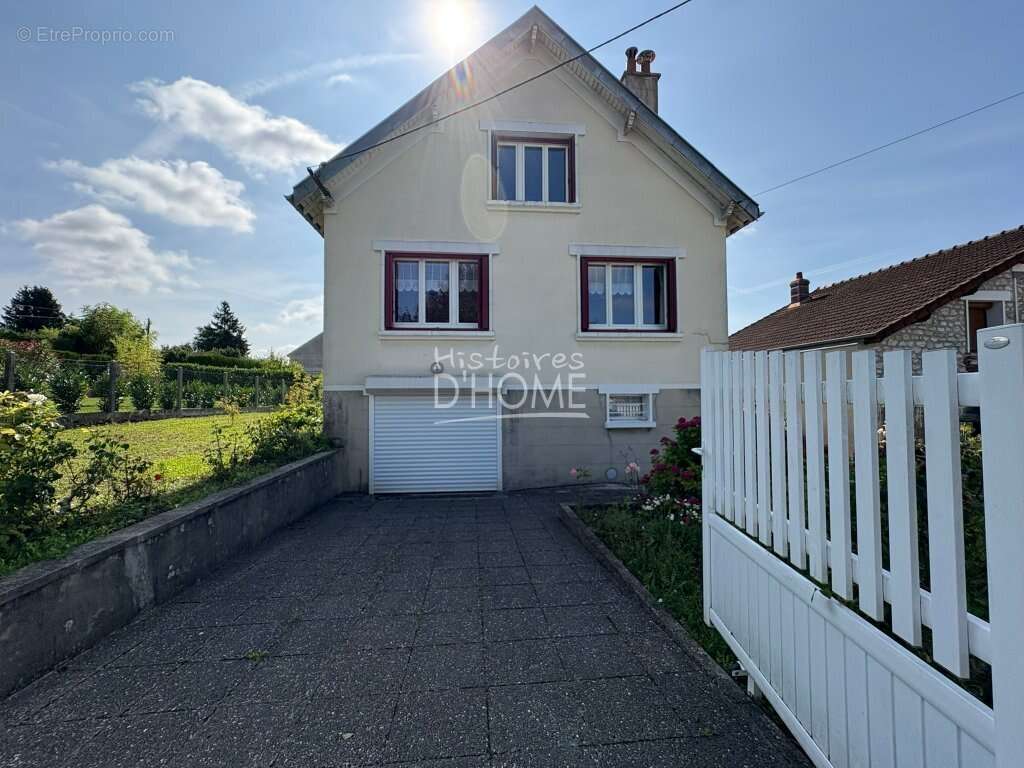 Maison à LA FERTE-GAUCHER