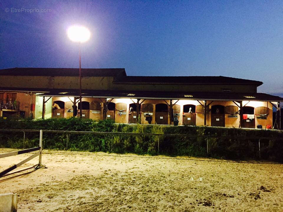 Maison à CHATILLON-SUR-CHALARONNE