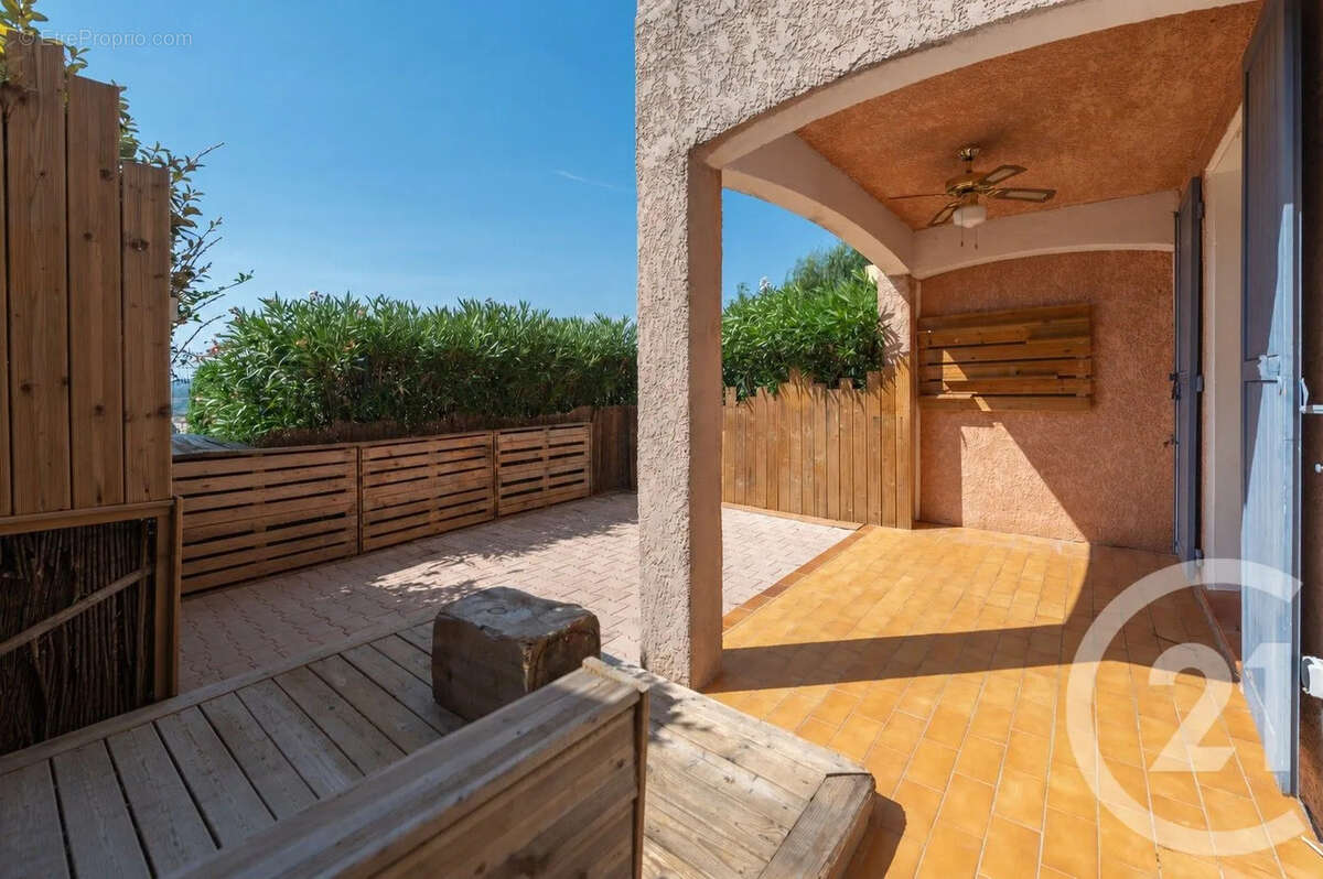 Maison à BORMES-LES-MIMOSAS