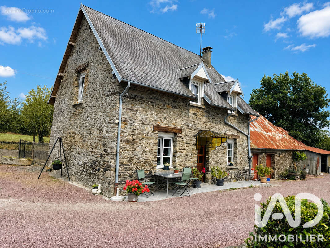 Maison 90 m² à La Barre-De-Semilly  - photo 3