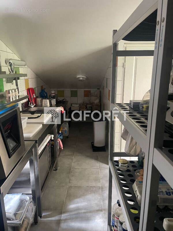 Commerce à SAINT-CIRQ-LAPOPIE