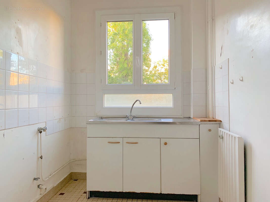 Appartement à PARIS-20E