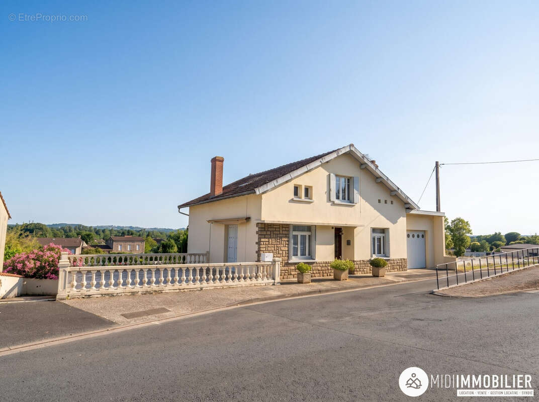 Maison à ARTHES