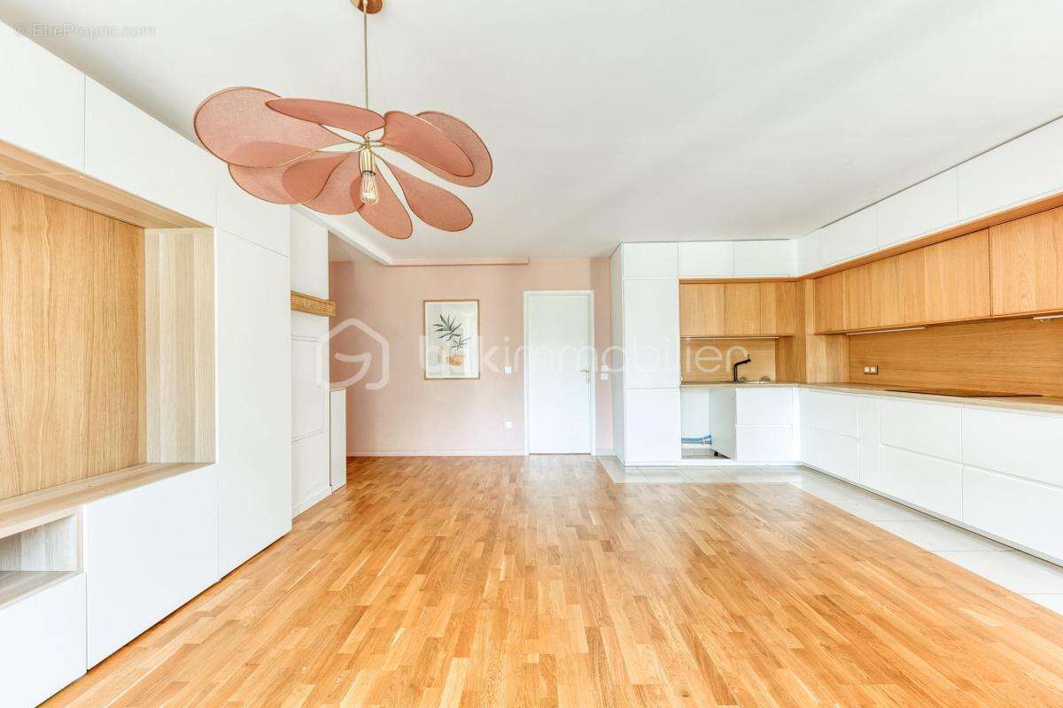 Appartement à LE PERREUX-SUR-MARNE