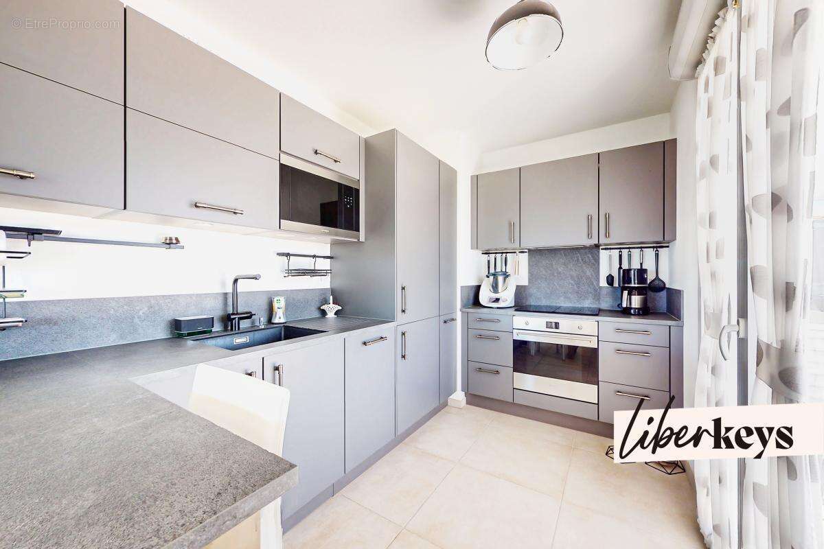 Appartement "Villa sur le toit" d'exception aux portes de Fréjus – Superbe 5 pièces de 110 m² avec terrasse panoramique de 144 m - photo 5