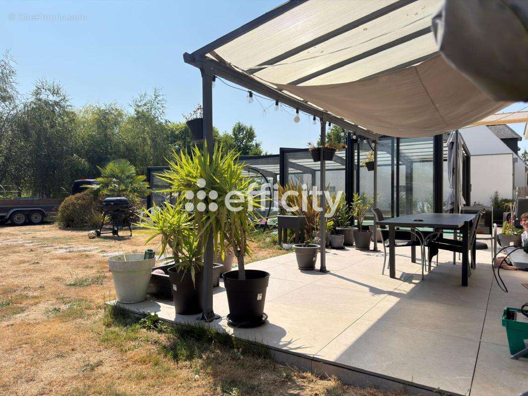 Maison 208 m² à Saint-Molf  - photo 5