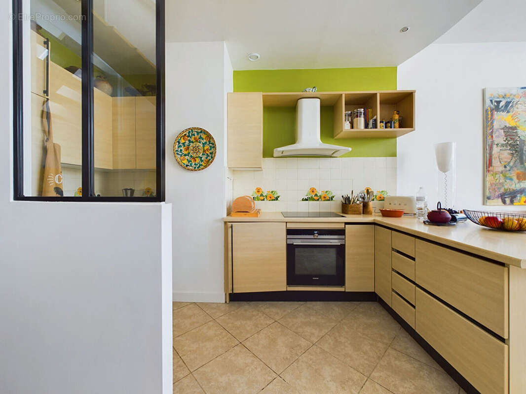 Appartement à COURBEVOIE