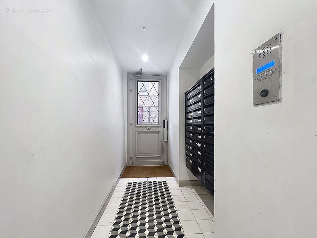 Appartement à PARIS-2E