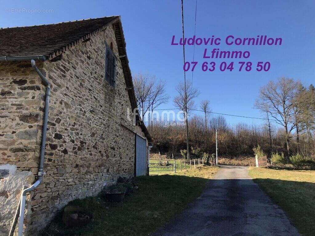 Maison à MEUZAC