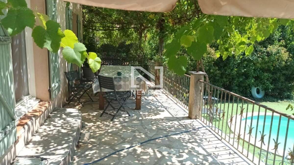 LE TIGNET PEYMEINADE Quartier Peygros Jolie villa plain pied 4 chambres - photo 4
