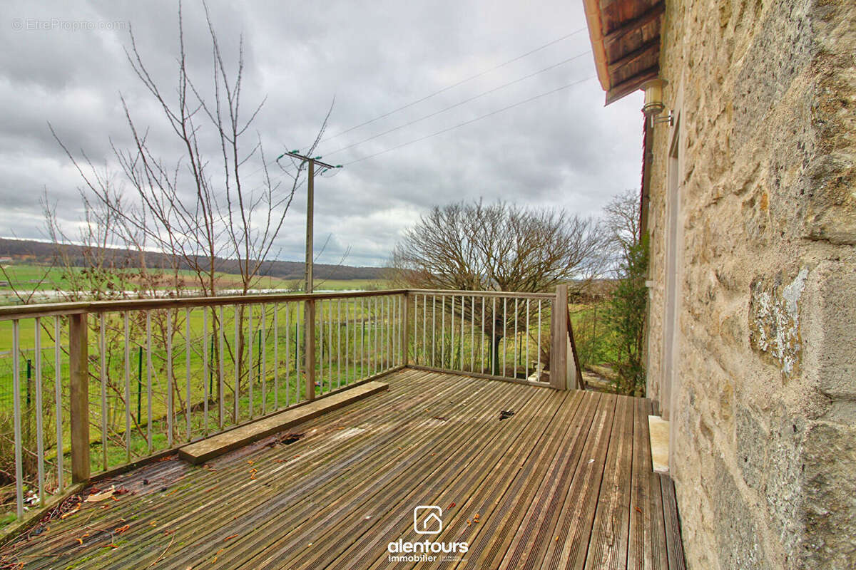 Maison à COLOMBEY-LES-BELLES