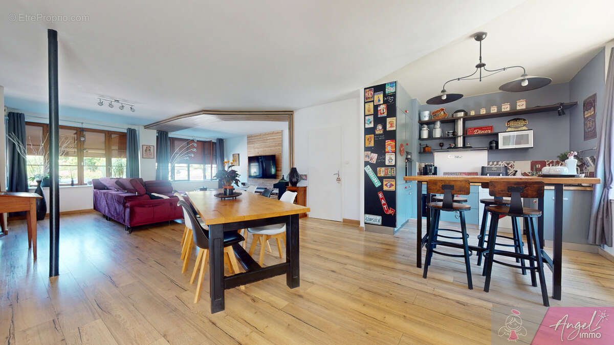 Appartement à ANDELOT-EN-MONTAGNE