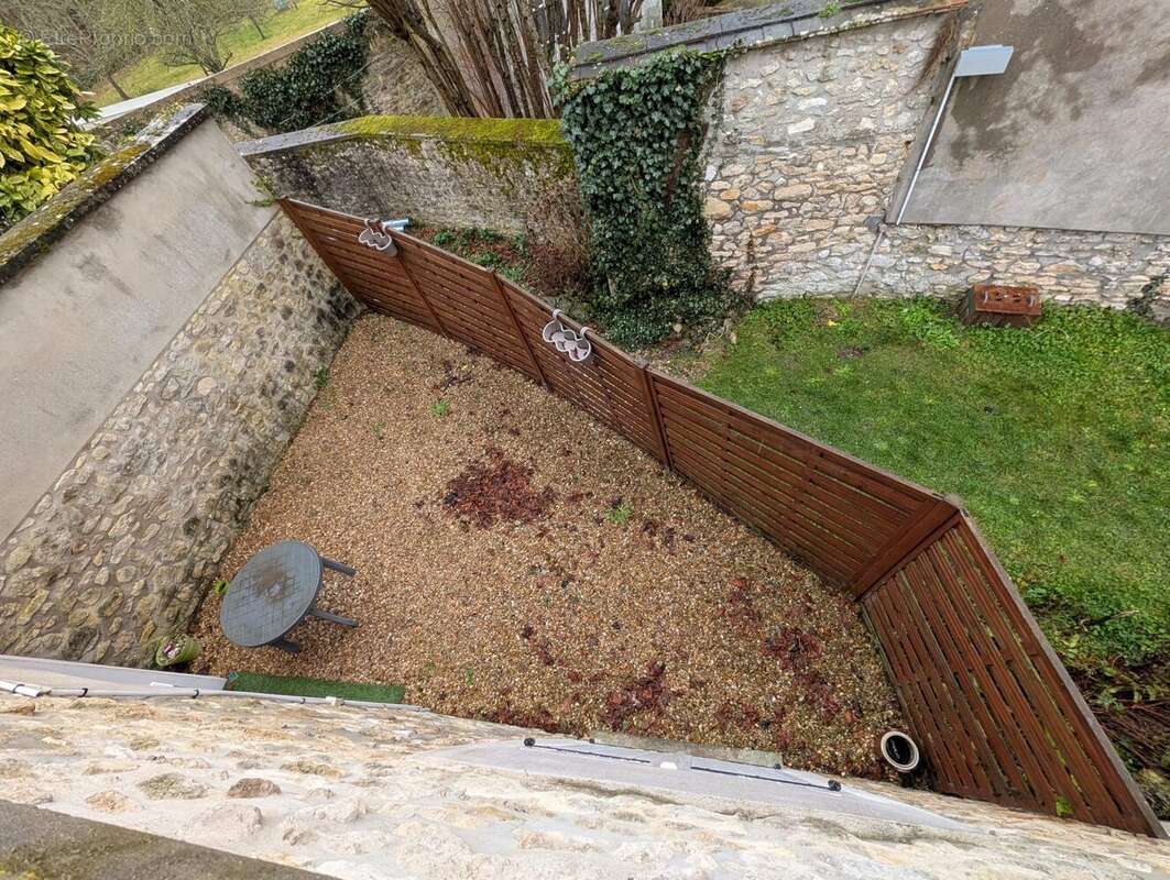 Appartement à VILLEPREUX