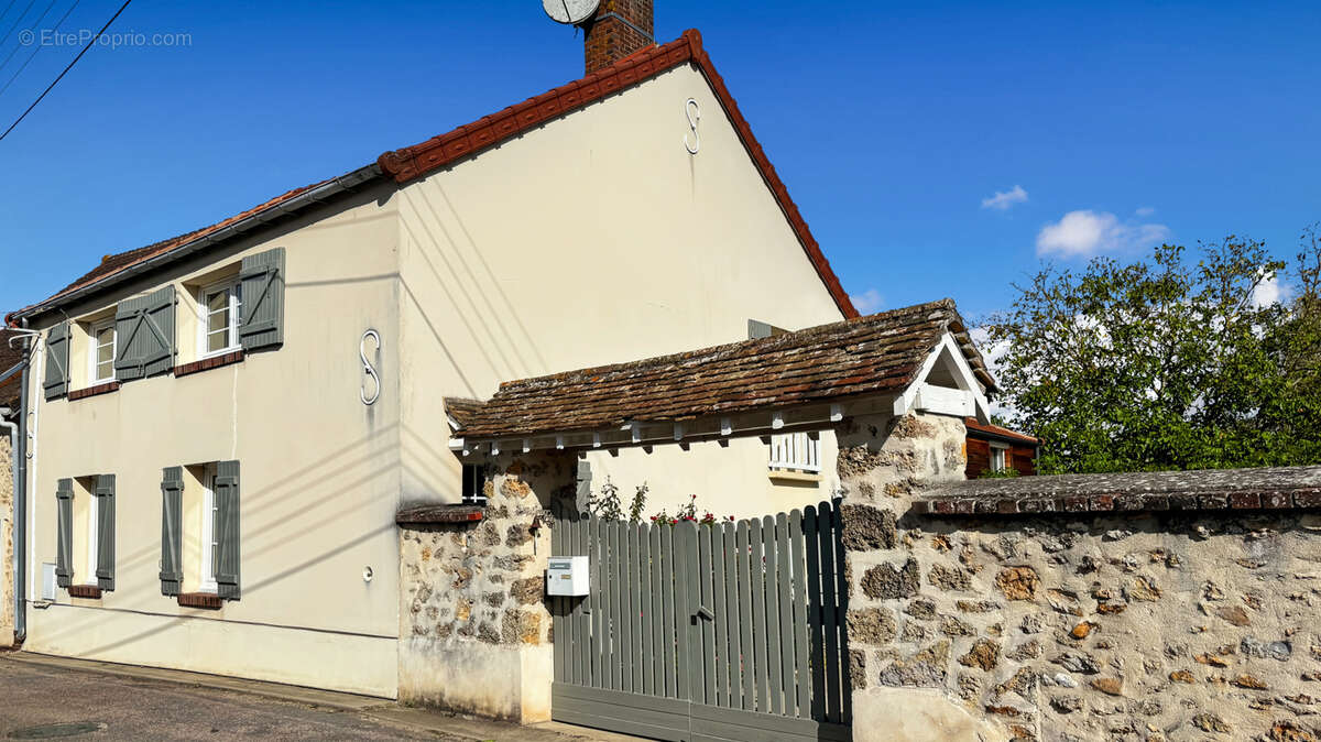 Maison à JOUARS-PONTCHARTRAIN