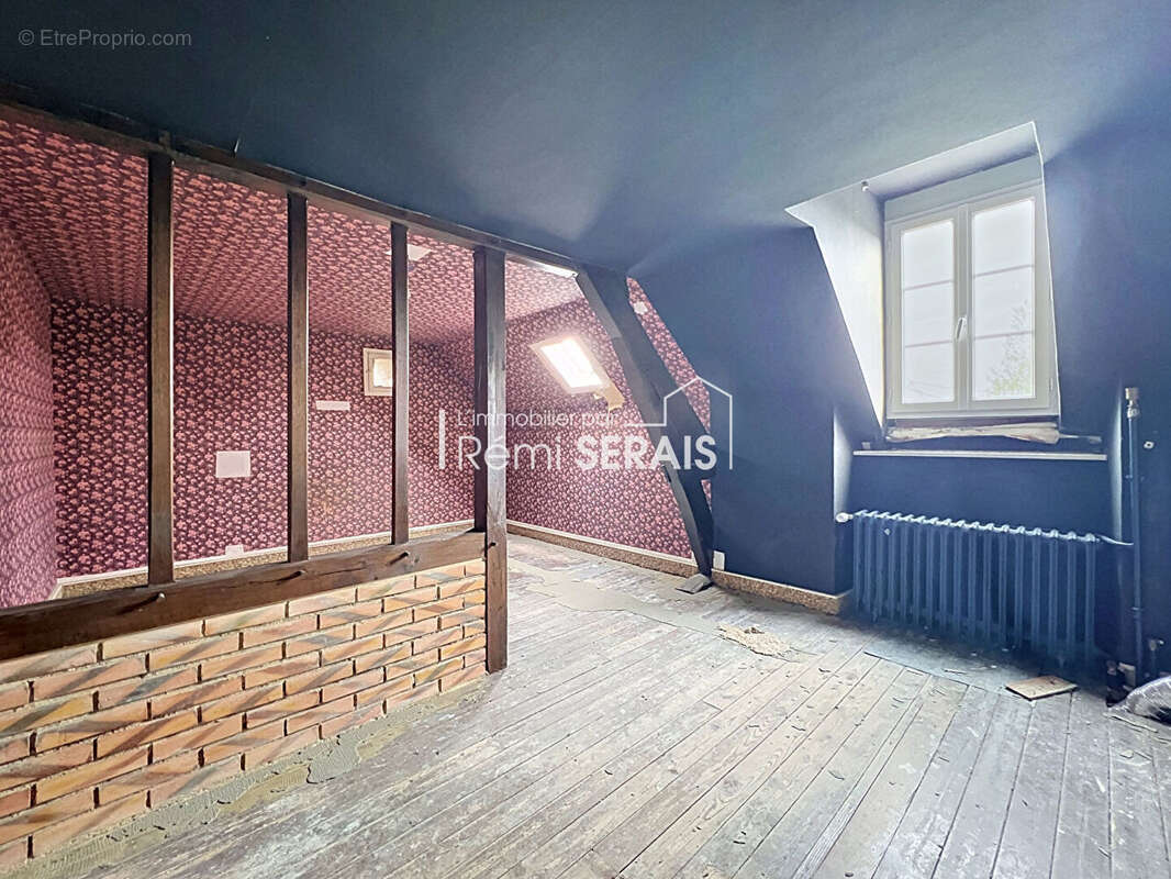 A VENDRE - Maison de caractère avec dépendances - 6 min Bagnoles de l'Orne - photo 12
