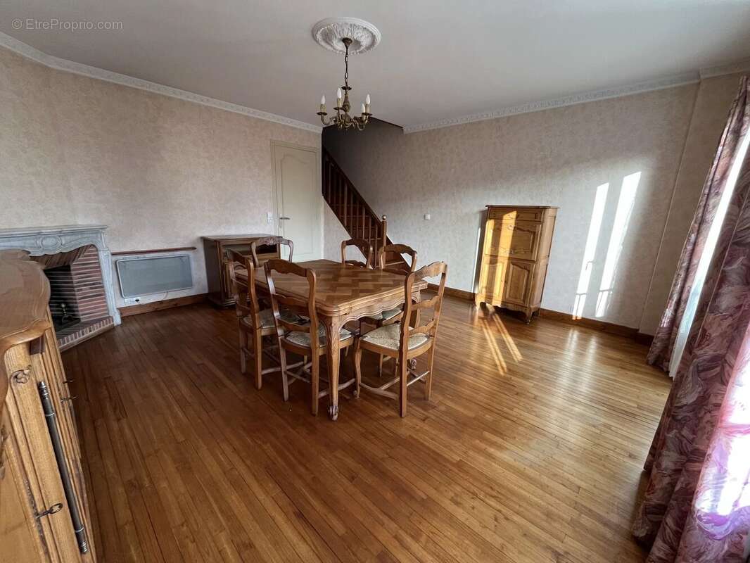 Maison à VILLEPREUX